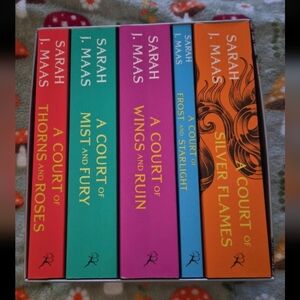 A Court Of Thorns And Roses Full Series